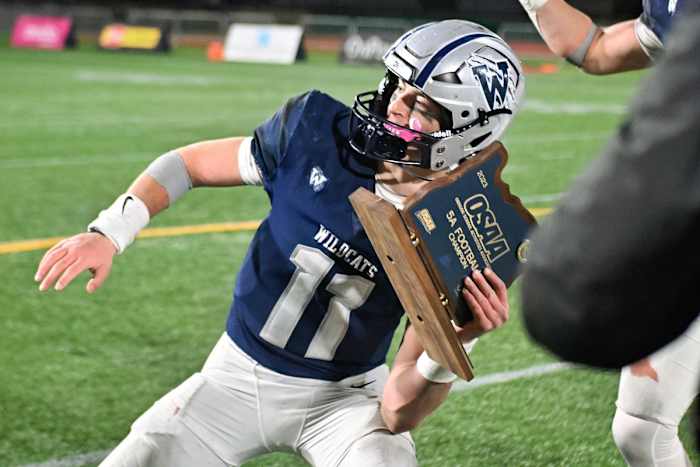 a Wilsonville Mountain View 5A Oregon football final November 24 2023 Leon Neuschwander 92